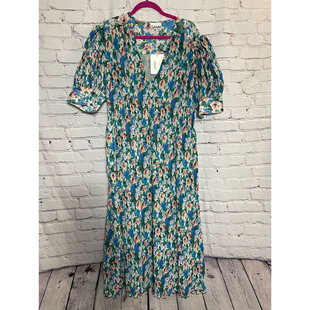 【送料&関税込】Ganni Multicolor Square Neckline Dress NWT New $325 GANNI Multicolor V-Neck Midi Floral Azure Blue