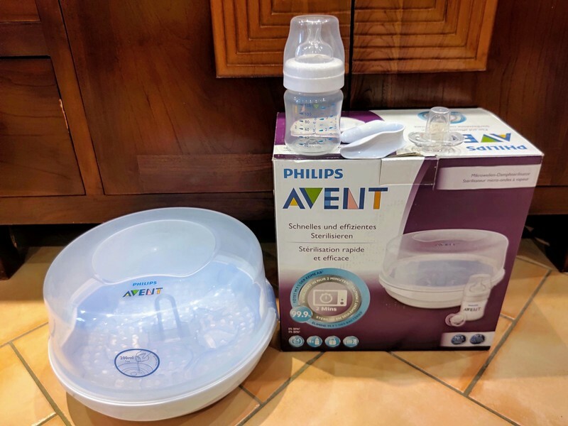 Stérilisateur Philips Avent micro-ondes pour simplifier les repas de nuit
