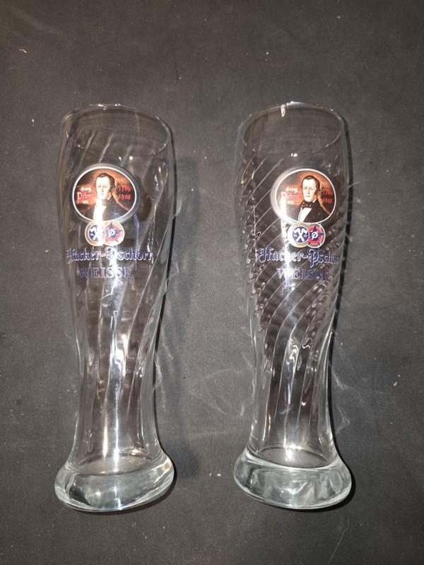2 Hacker-Pschorr Weisse Swirl Beer Glasses