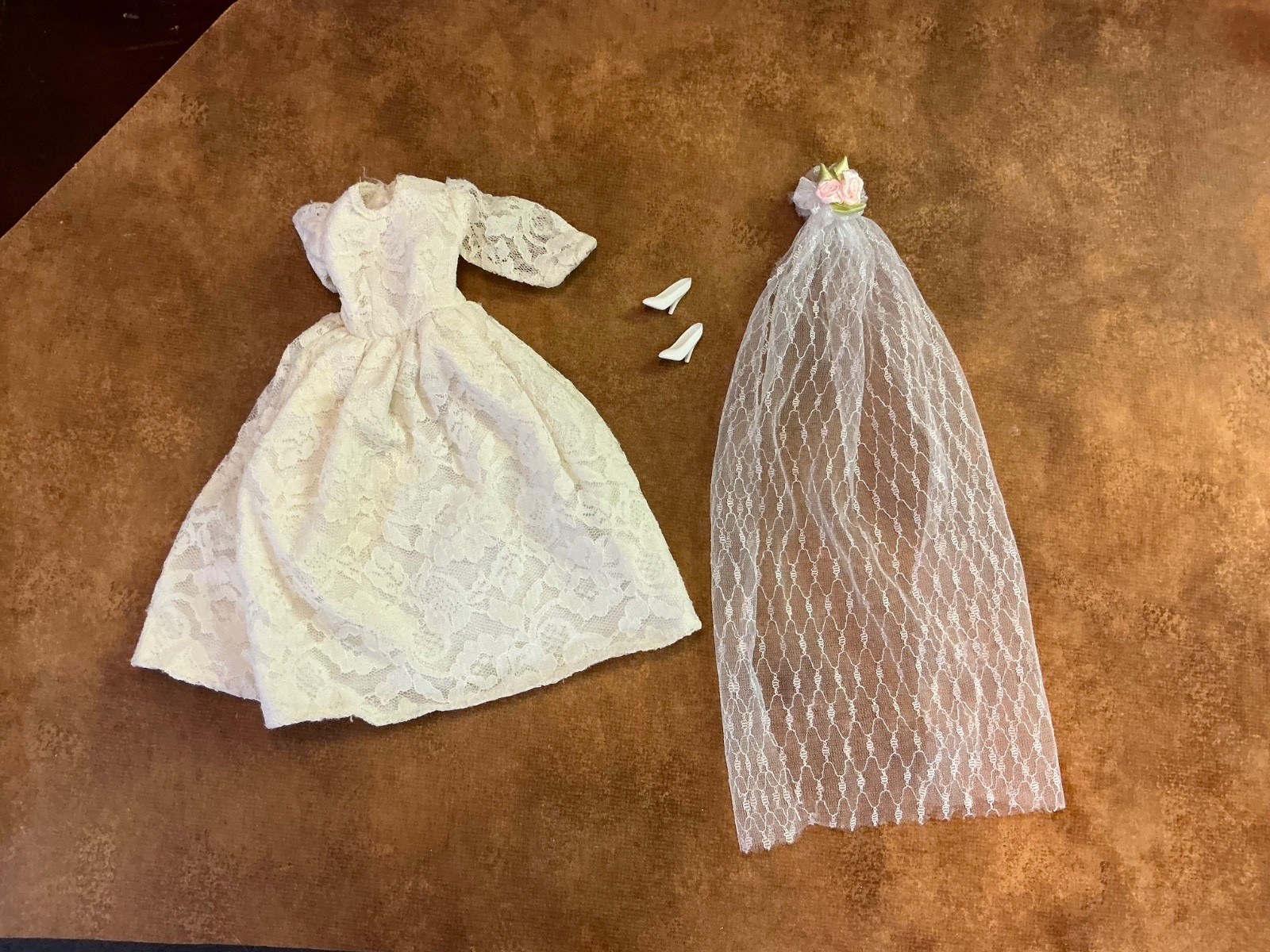 Mattel  Barbie Doll Size Clothes Wedding Dress Veil Shoes Outfit Set Lot