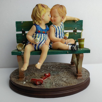 2008 DEMDACO Mama Says..Love One Another Kathy Andrews Fincher Siblings Figurine
