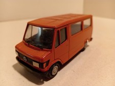 Conrad NZG 3063 DE Mercedes Benz 207 307 D vitré mini bus autobus 1/50 TBE