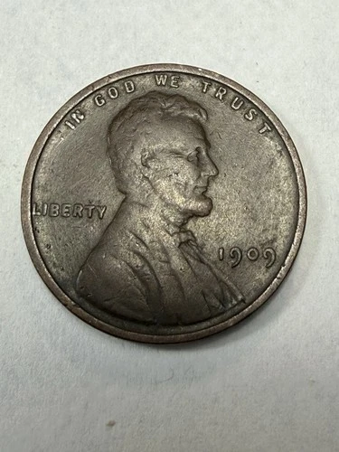 ** 1909 LINCOLN CENT-  VF  (UPGRADE THAT SPOT IN YOUR SET) PRICED TO SELL 🔥**