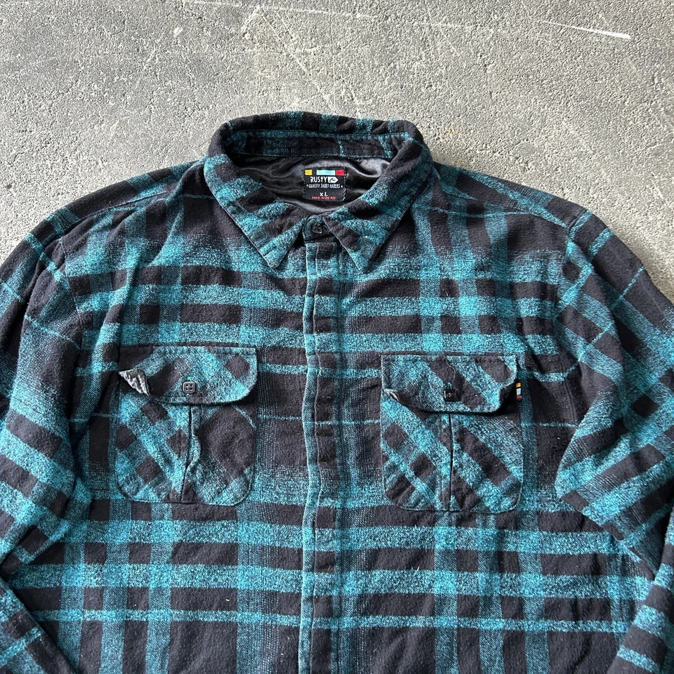 Rusty Cropped Flannel Shirt Men's XL Black Green Plaid Button Up Slim Fit Grunge - Image 2 of 4