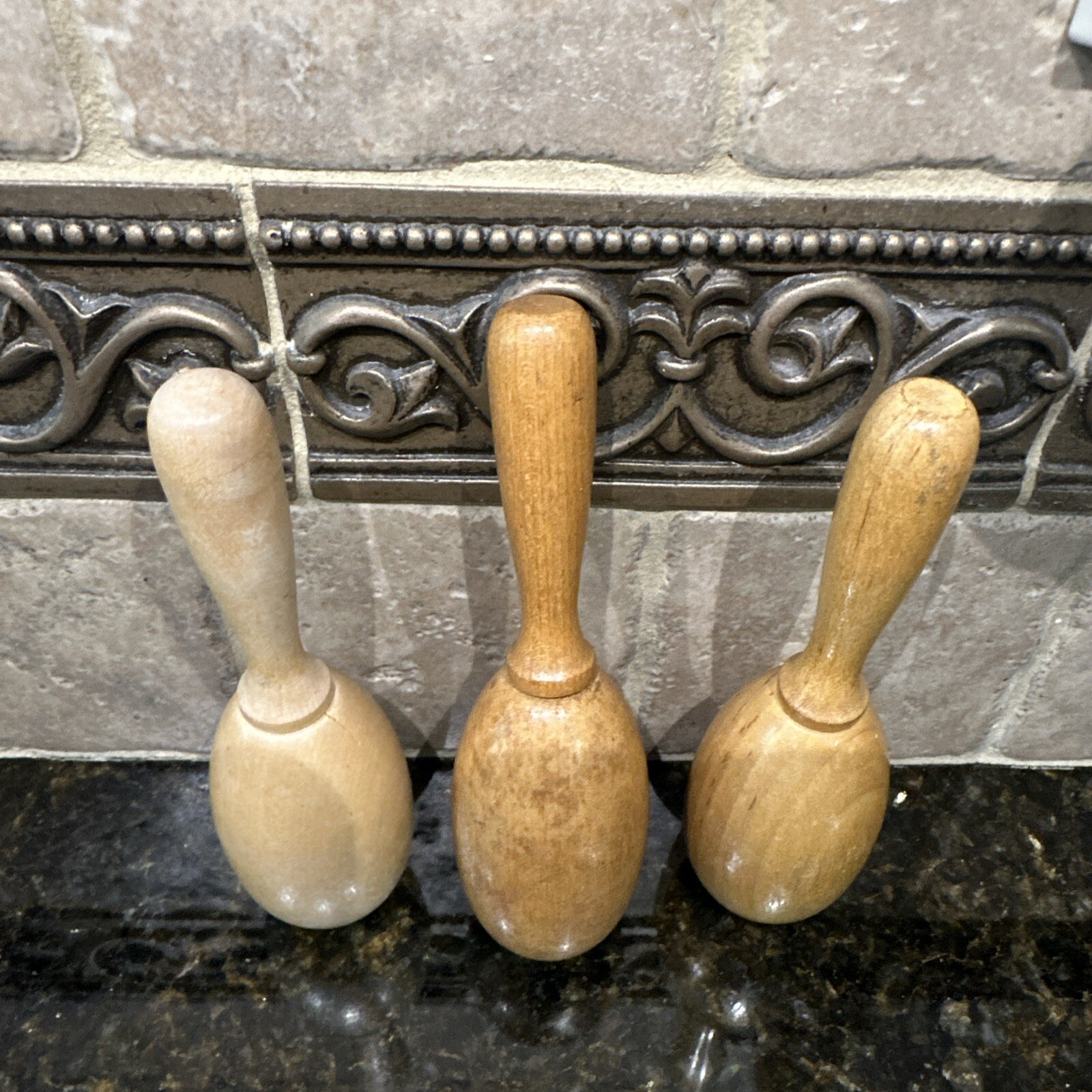 LOT of 3 VINTAGE WOODEN EGG SHAPED SOCK DARNING REPAIR TOOLS