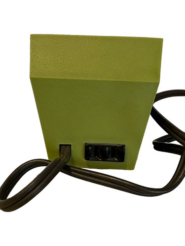 Temporizador interior enchufable vintage Intermatic TIME-ALL 125 V E-911-11 verde aguacate - Imagen 3 de 6