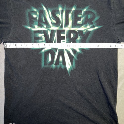 NIKE Faster Every Day Men’s M Dri-FIT Running Shirt Black w/Green & Yellow -70 - Picture 7 of 9