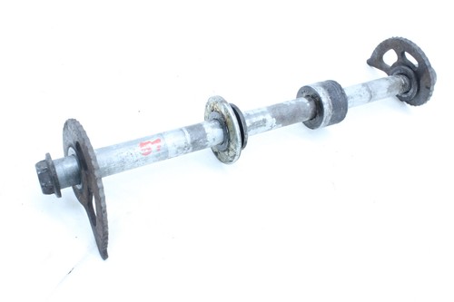 SUZUKI DR 650 RSE SP43B  Steckachse Achse hinten Hinterrad  51