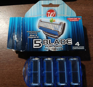 Walgreens Cartridges 5 Blade Shaving System, For Men, With Trimmer 4 Cartridges