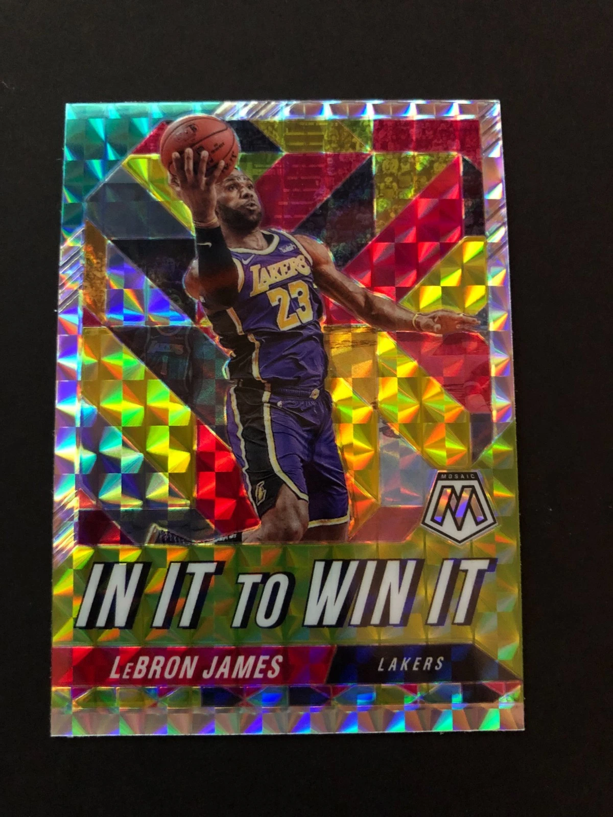 2019 Panini Mosaic LeBron James In It To Win It #17 Basketball NBA SP