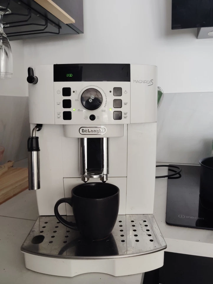 DeLonghi Magnifica S, photo 2 sur 3