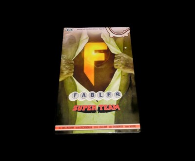 Vertigo Fables Super Team Book Paperback Action Comic 2011