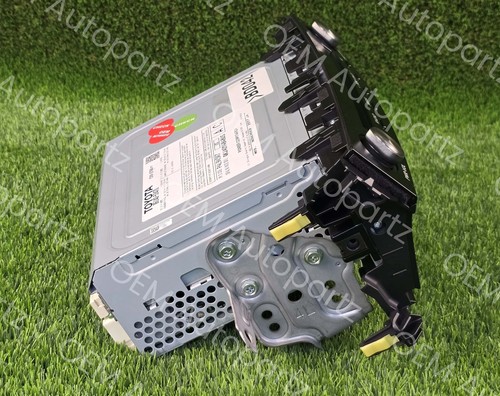 Lexus IS200T IS300 IS350 2017-2019 Gracenote HD radio XM Radio unit 86140-53470 - Picture 16 of 21