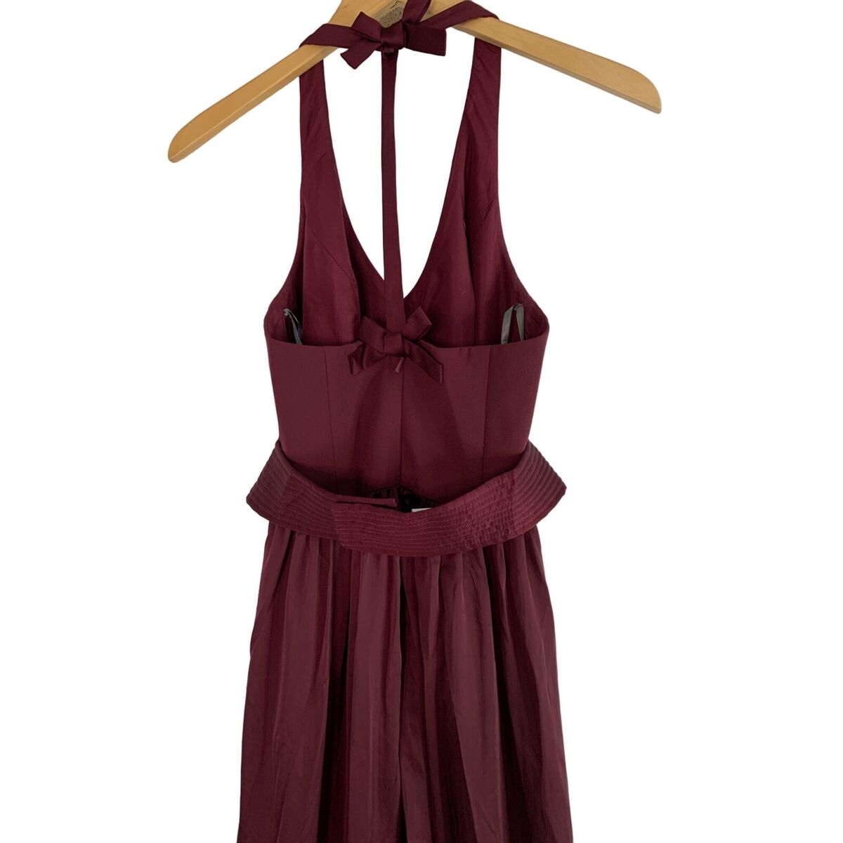 White Vera Wang Bridesmaid Dress Halter Size 2 Wine Slit White Vera Wang Bridesmaid Dress Halter Size 2 Wine Slit