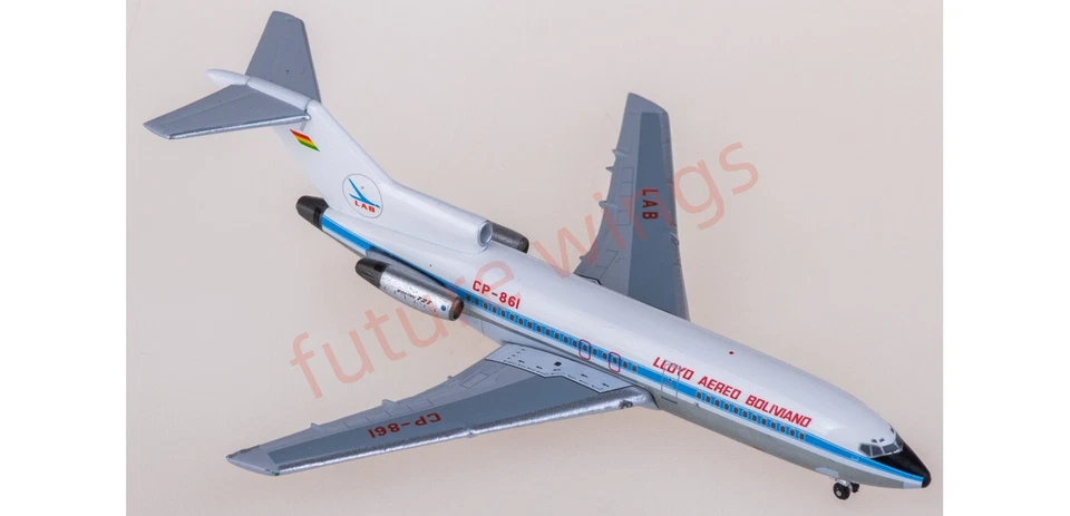 1:400 AeroClassics AC411208 LAB Bolivian Airlines B727-100 CP-861 +Free Tractor - Image 2 of 4