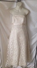 EUC DAVIDS BRIDAL SZ 8 Ivory/Cream Lace Strapless Dress
