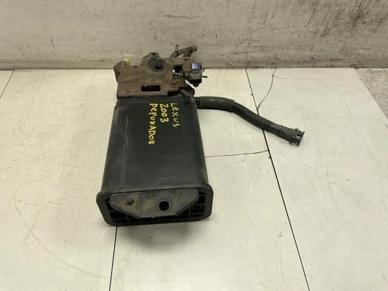 Lexus Es300 2003 bote de vapor de combustible OEM+ Foto 3 de 4