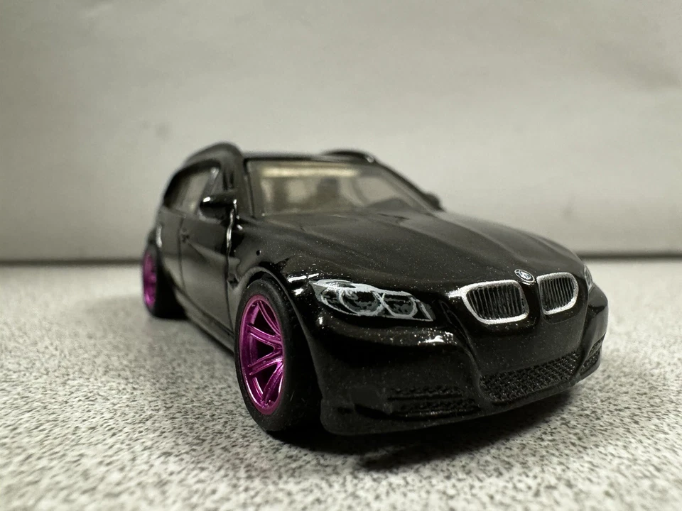 2022 matchbox 2012 bmw 3 series touring Loose Wheel Swap - Image 4 of 4