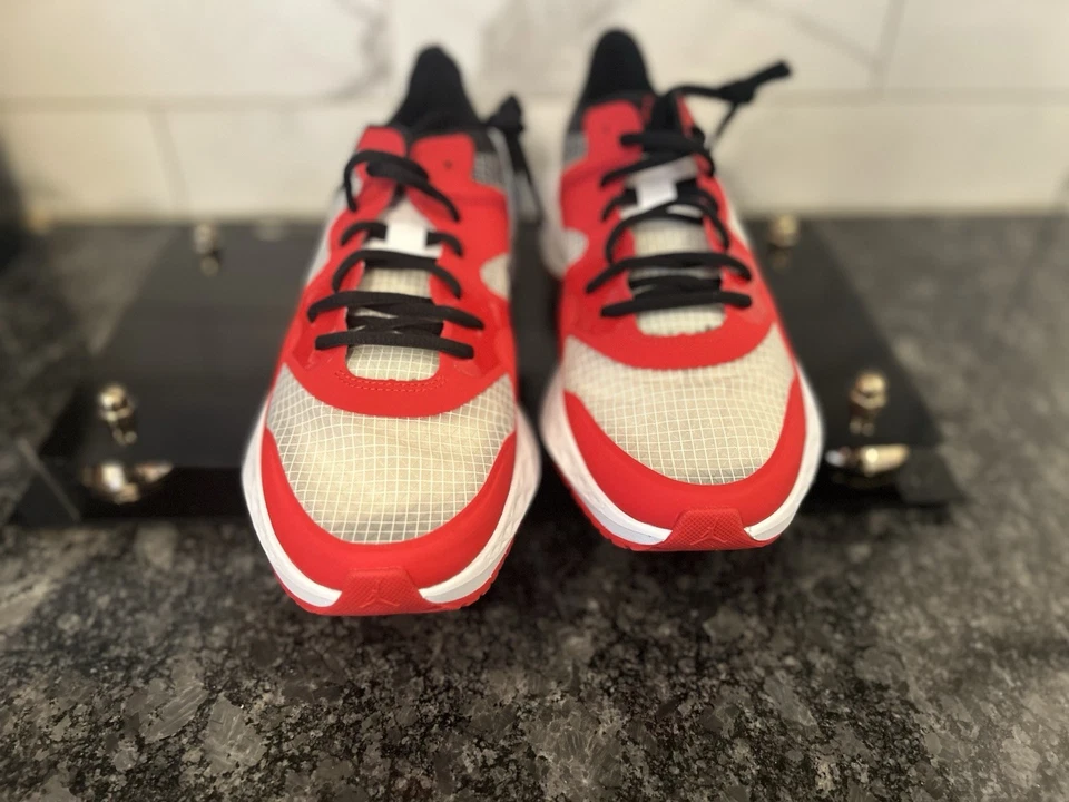 Jordan Air Zoom 85 Runner Size 8.5 New Responsive Cushioning For Explosive Speed - Image 3 of 4