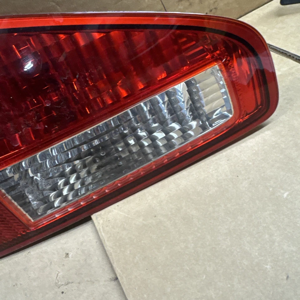 2008 2009 2010 11 2014 SUBARU TRIBECA Left SIDE TAIL LIGHT Lamp REAR Trunk B170 - Image 4 of 4