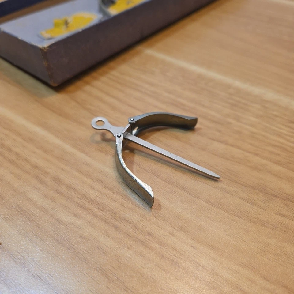 Vintage White House Lemon Server Set - American Radio Hardware Co Mount... - Изображение 4 из 4