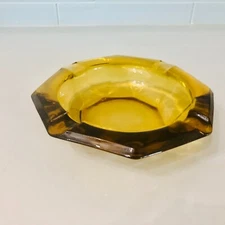 Mid Century Vintage Large Depression Ashtray  Cigarette/Cigar Amber 6-3/4"