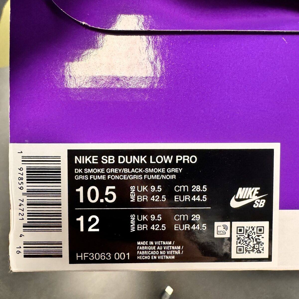 Nike SB Dunk Low Pro Black and Smoke Grey HF3063-001 4M-13M Nike SB Dunk Low Pro Black and Smoke Grey HF3063-001 4M-13M