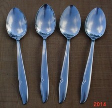 PROFILE Oneidacraft Deluxe Stainless Flatware. 4 Place / Oval Soup Spoons.