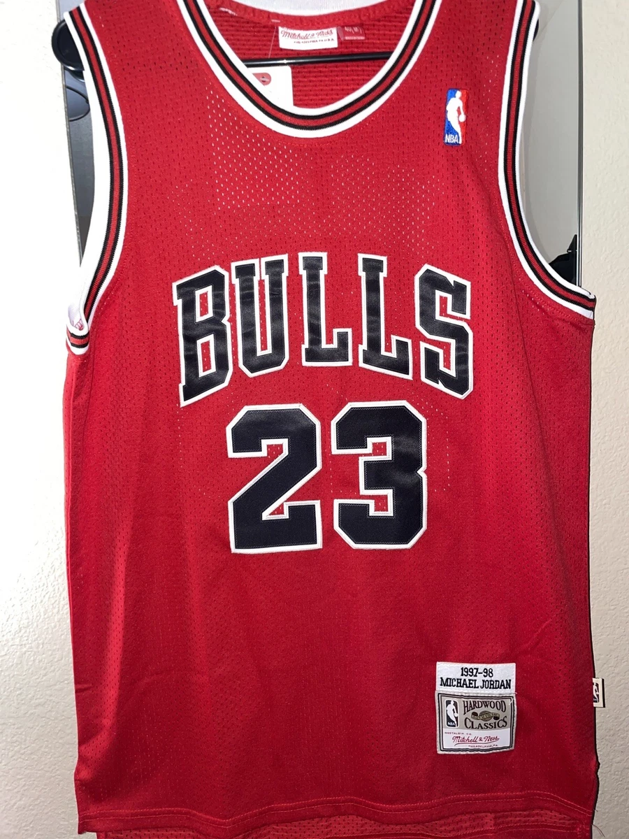 NWT Mitchell Ness Michael Jordan 23 Hardwood Classics 97 98 Stitched Jersey MED