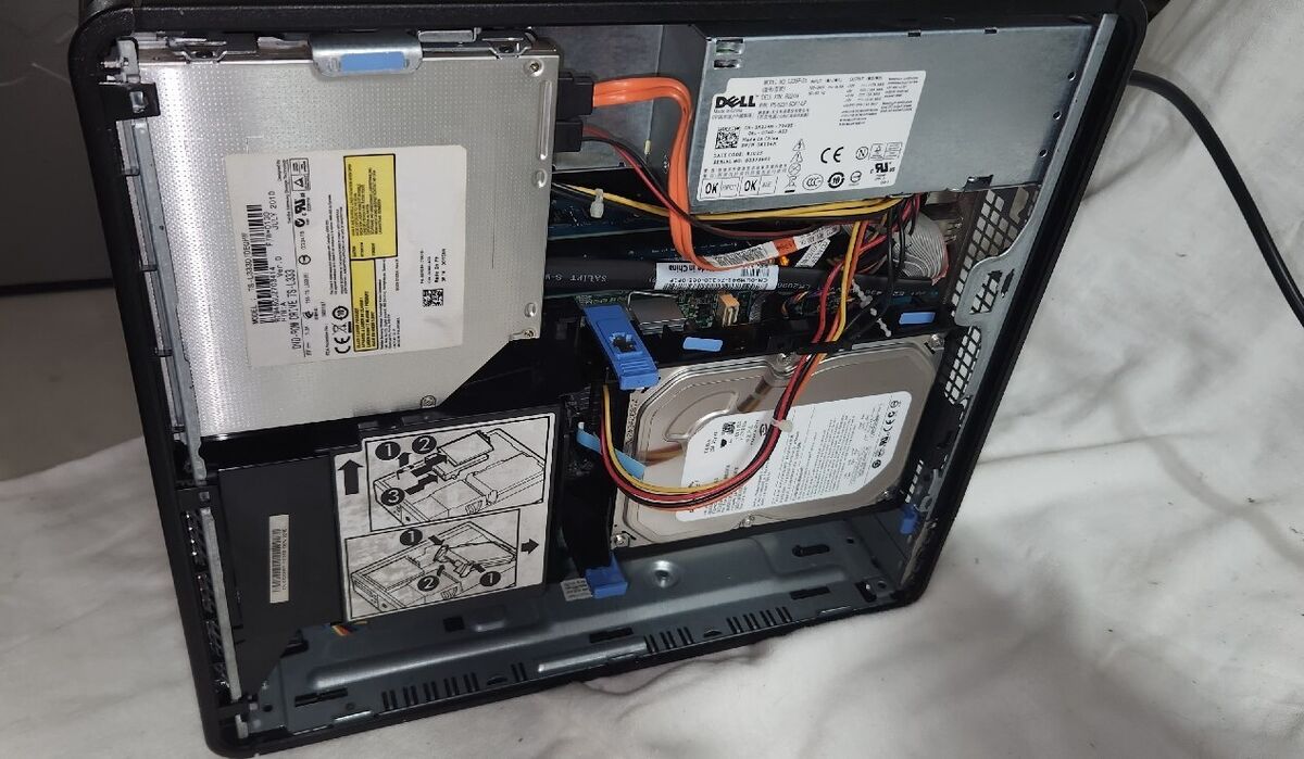 Dell Optiplex 780 Desktop 4gb 1066MHz Intel Core Duo Dell Optiplex 780 Desktop 4gb 1066MHz Intel Core Duo