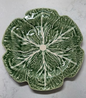 Bordallo Pinheiro Majolica Ceramic Plate Green Cabbage Leaf 12'