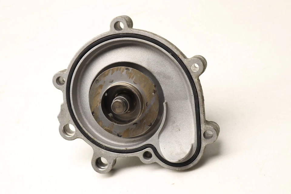 Mercedes-Benz E250 2012-2015 - bomba de agua/refrigerante 2712010601 Foto 3 de 4