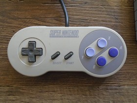 SNES Console SNS-001 w/ street fight game, controllers,cables super nintendo USA