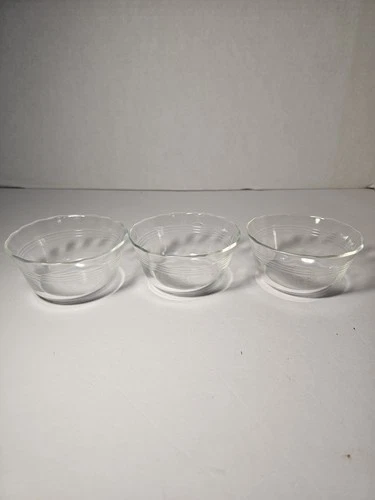 3 Vintage pyrex (Corning) #463 6 oz Clear Custard Ramekin Cup Scalloped Rim