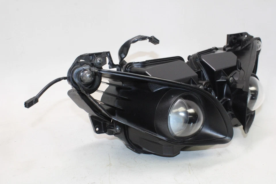 2009 Yamaha YZF R1 OEM FRONT HEADLIGHT HEAD LIGHT LAMP - Image 3 of 4