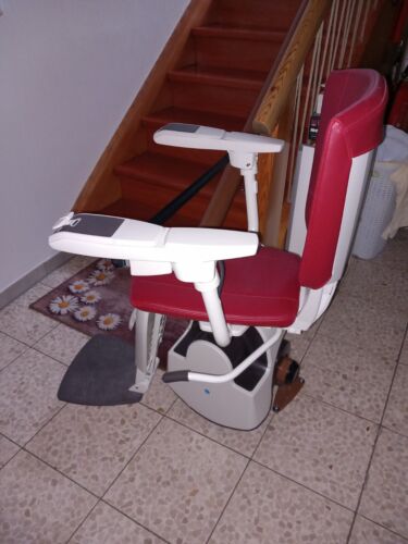 Treppenlift Sitz für kurvigen Treppen, Farbe rot, gebraucht, sehr guter Zustand - Bild 5 von 8