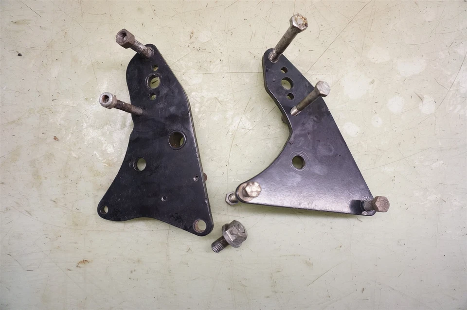 Triumph Trident T150V T150 150 E T T150R 1973 750cc triple *2629 soportes de clavija F Foto 4 de 4