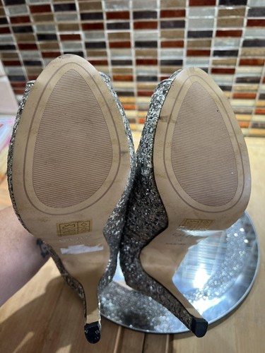 BEAUTIFUL CINDERELLA SHIMMERING SILVER GLITTER OPEN TOE SILVER COURT SHOES SZ 6 - Picture 11 of 11