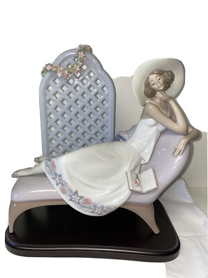 Limited Lladro  Garden Dreams  #754/4000 W/Original Box and Base