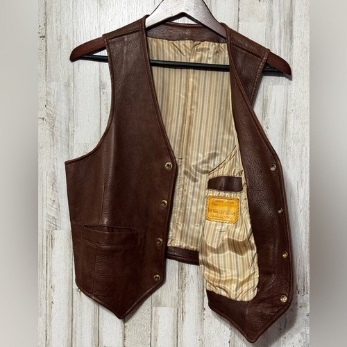 Men's Elk Hide Leather Vest by Valley Glove - Picture 2 of 7