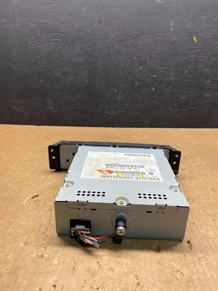 Dodge Chrysler Caravan Town Country 2003-2006 reproductor de DVD T8732 DG Foto 4 de 4