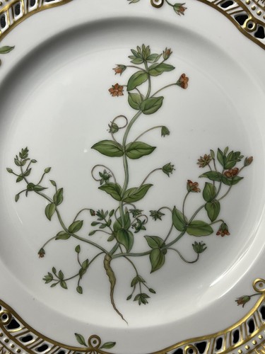 Royal Copenhagen Flora Danica Reticulated Luncheon Plate #5 - Picture 2 of 11