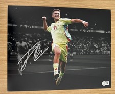 FERMIN LOPEZ SIGNED SPAIN 11X14 PHOTO BAS BECKETT 3
