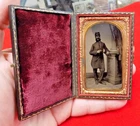 ORIGINAL CIVIL WAR CASED TINTYPE PHOTOGRAPH OF UNION SOLDIER HOLDING PISTOL