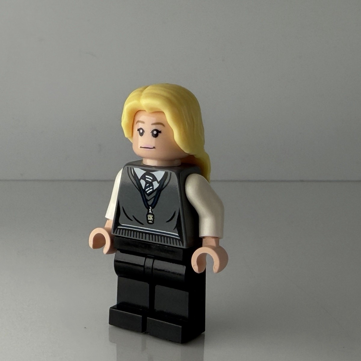 LEGO Minifigure Luna Lovegood HP239 Harry Potter Order Of The