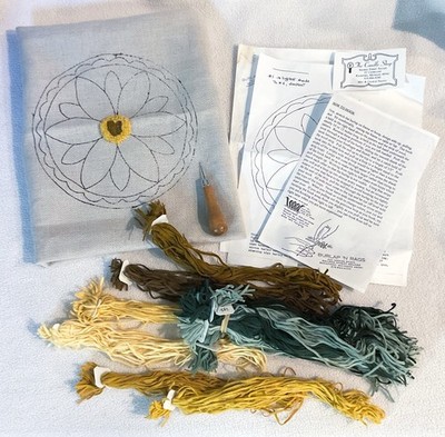 Sunflower HEX SIGN Rug Hooking Kit Primitive Rustic w Pre-Cut Wool Tool & Fabric