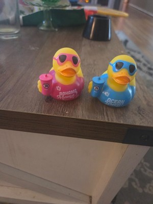 7 Brew rubber ducks, set of 2. One pink, one blue. Fast shipping, in great condi