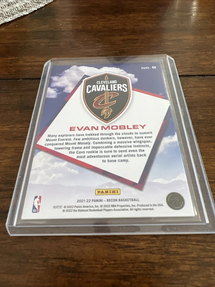 2021-22 Panini Recon - Sky's the Limit #9 Evan Mobley (RC) - Image 2 of 2