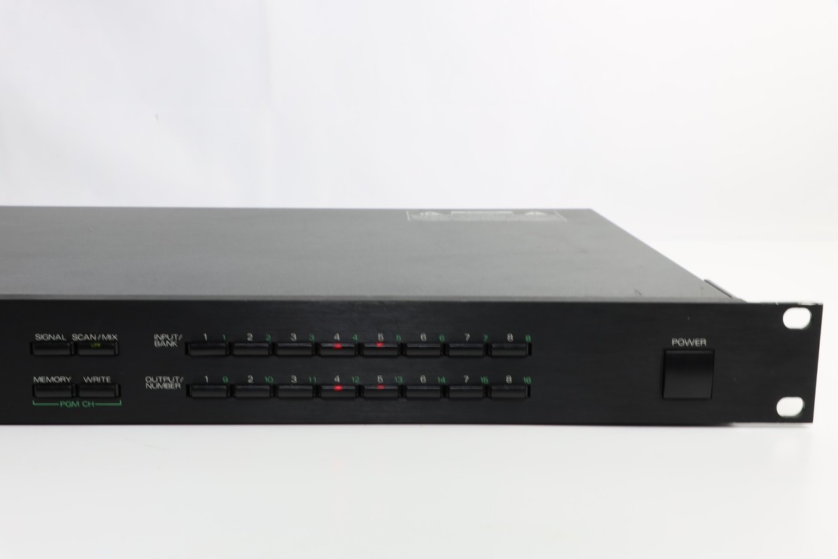 【希少】Roland A-880 MIDIパッチャー　ミキサー　パッチベイ Roland A-880 8 In/8 Out Midi Patcher Mixer 8In/8Out MIDI Interface