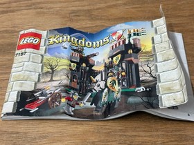 LEGO CITY 2011 KINGDOMS Escape from Dragon's Prison 7187 Instruction Manual Only